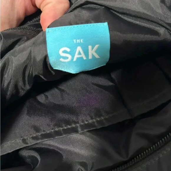 The Sak Beautiful Multi
Colored Hand Crocheted woman’s handbag - Picture 5 of 9